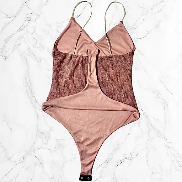 Fashion Nova “Sleek and Slay” Bodysuit Rose Gold Med - Picture 3 of 8